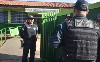 Com dois policiais em cada escola, instituições de ensino reforçam segurança e propõem reflexão