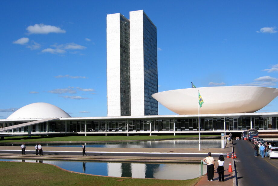 Deputados de MS criticam adiamento da CPMI do 8 de janeiro