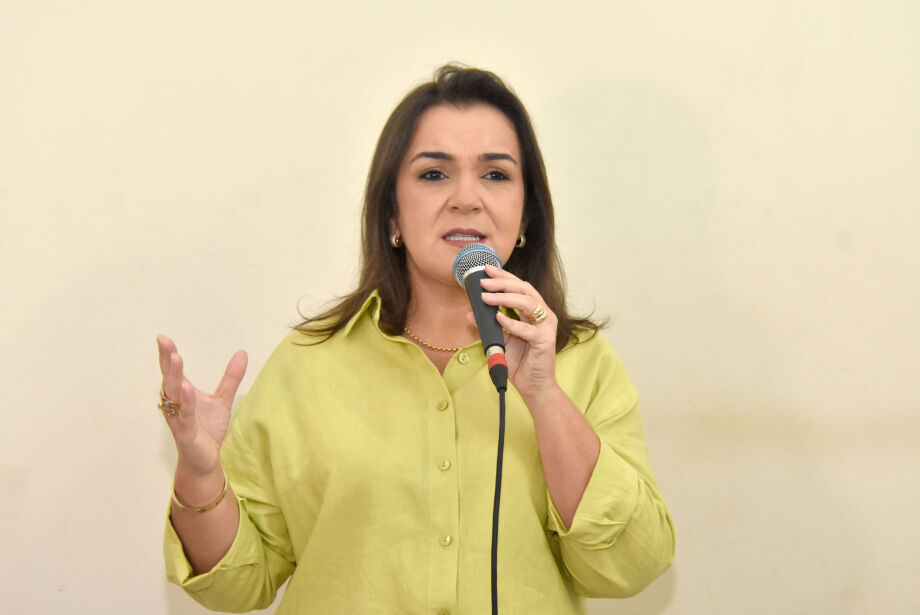 Adriane Lopes estaria sendo disputada por dois partidos após anunciar saída do Patriota