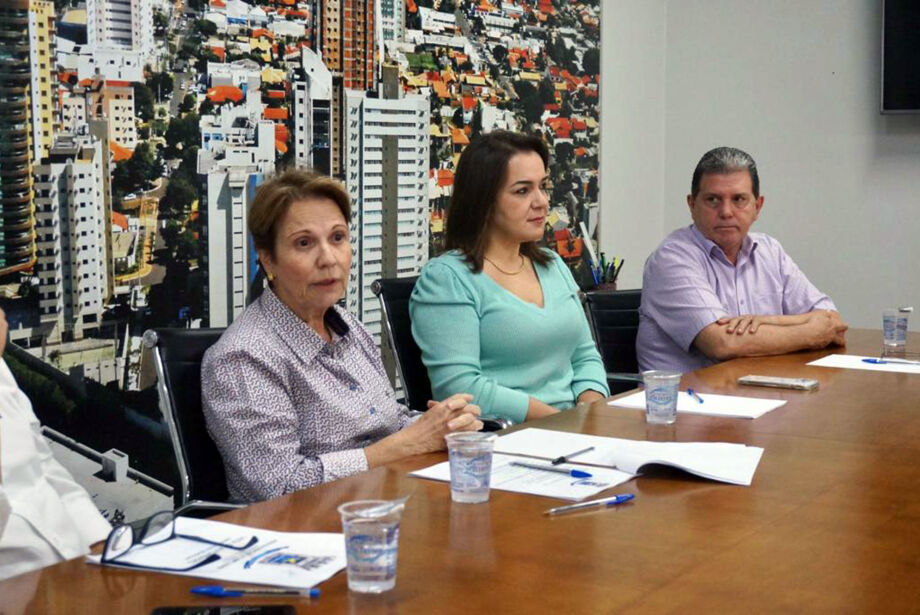 A convite da prefeita, Tereza Cristina conhece projetos prioritários e vai contribuir com emendas