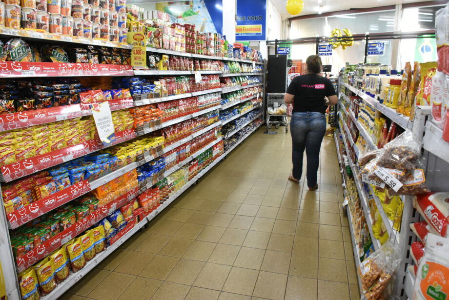 Entenda como a reforma tributária afeta remédios, alimentos e escolas