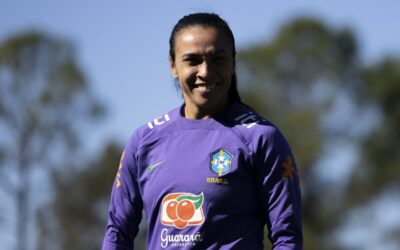 Marta treina normalmente com seleção brasileira; Nycole permanece fora