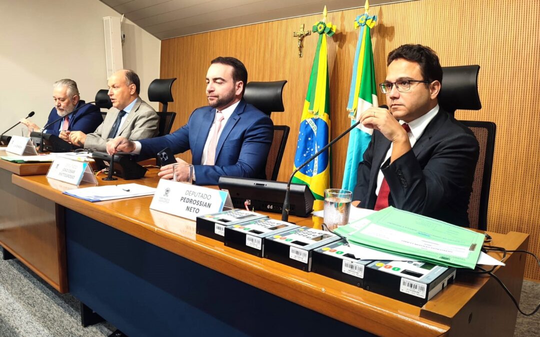 CCJR aprova relatório a PL que reduz alíquota de taxa de transporte intermunicipal