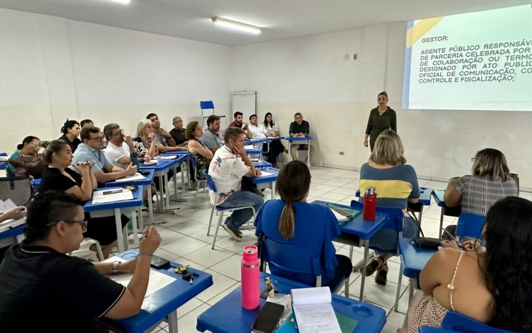 Diretores da região do Prosa participam de reunião sobre o programa Juntos Pela Escola