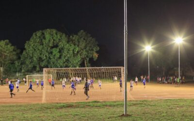 Moradores do Jardim Santa Felicidade comemoram revitalização da praça de esportes mais antiga da região Sul da Capital