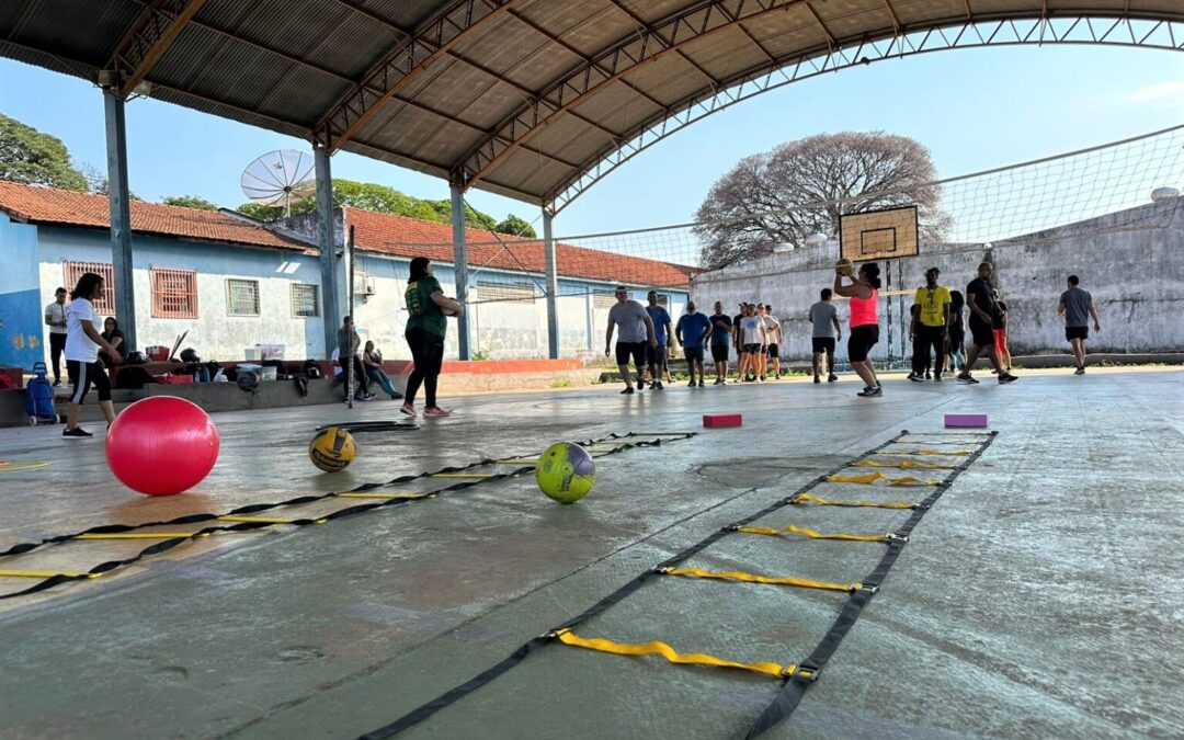Professores de Educação Física da REME de anos finais participam de formação prática