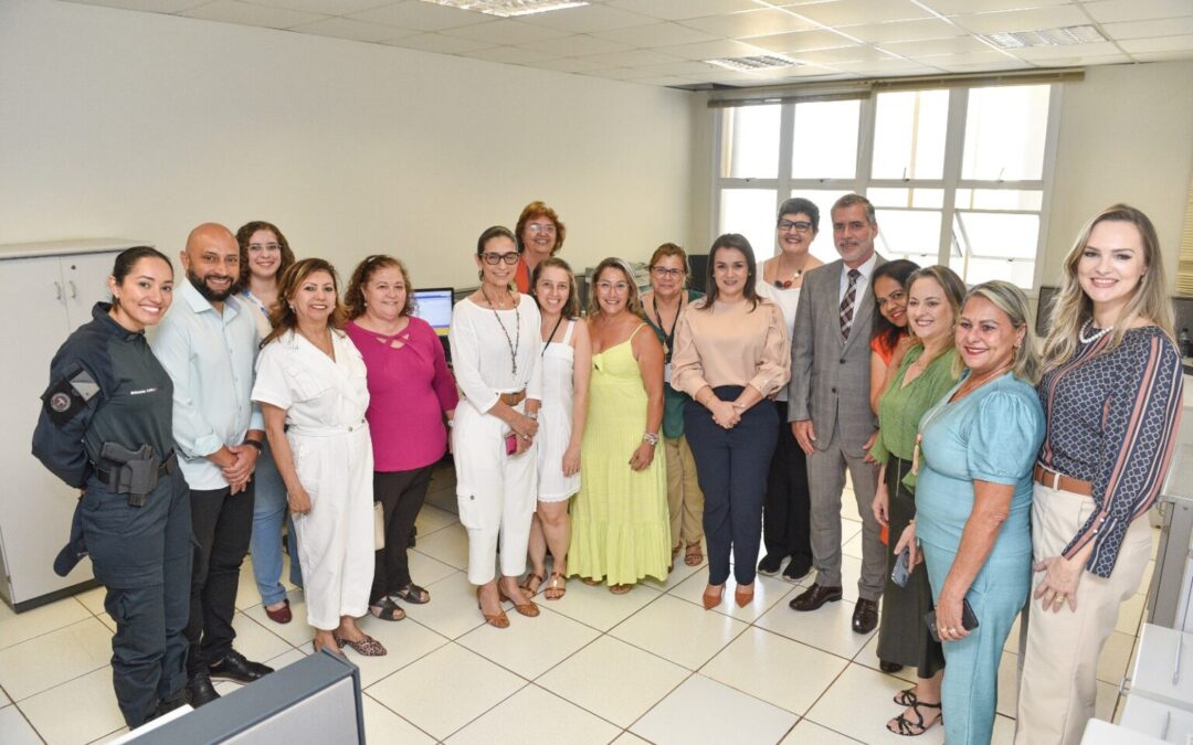 Prefeitura recebe Ministro do Superior Tribunal de Justiça para visita a Casa da Mulher Brasileira e apresenta dados de atendimento