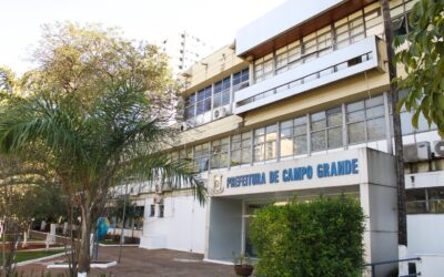 Prefeita Adriane Lopes informa que 13º salário dos servidores já está garantido