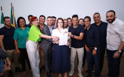 Prefeitura de Campo Grande sanciona reajuste no salário dos professores e anuncia eleição de diretores das Emeis