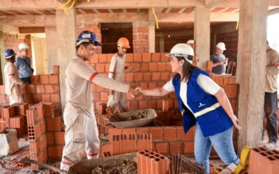 Blocos começam a tomar corpo na Vila dos Idosos com revestimento e instalação elétrica
