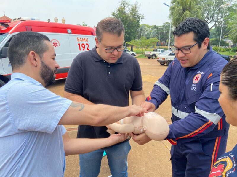 Aprender as manobras de desengasgos e primeiros socorros salvam vidas