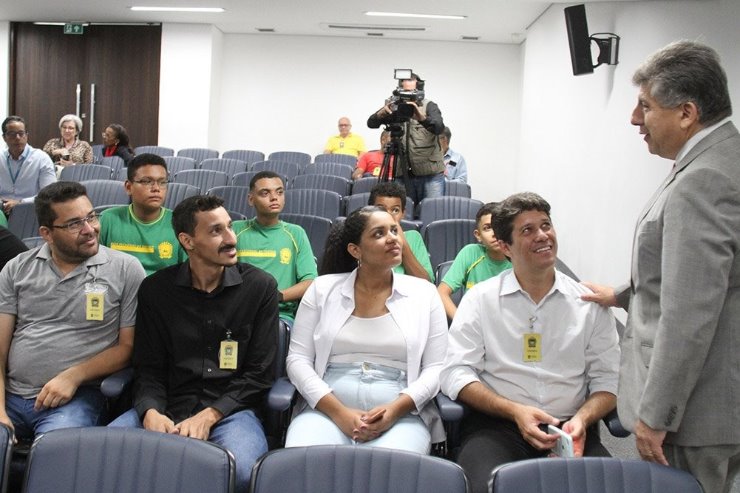 Estudantes de Aparecida do Taboado visitam o Poder Legislativo