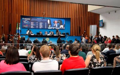 Na sessão desta quinta-feira, deputados votarão 23 propostas