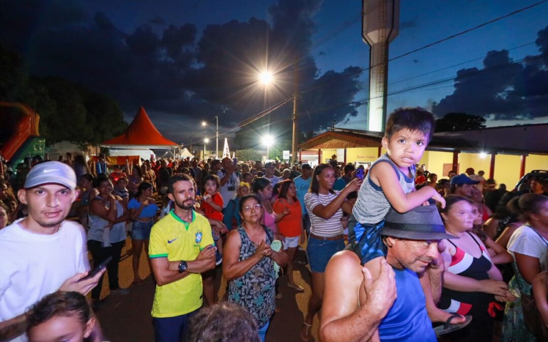 Programação Natal de CG é Tamanho Família leva alegria e diversão para centenas de famílias no Distrito de Anhanduí