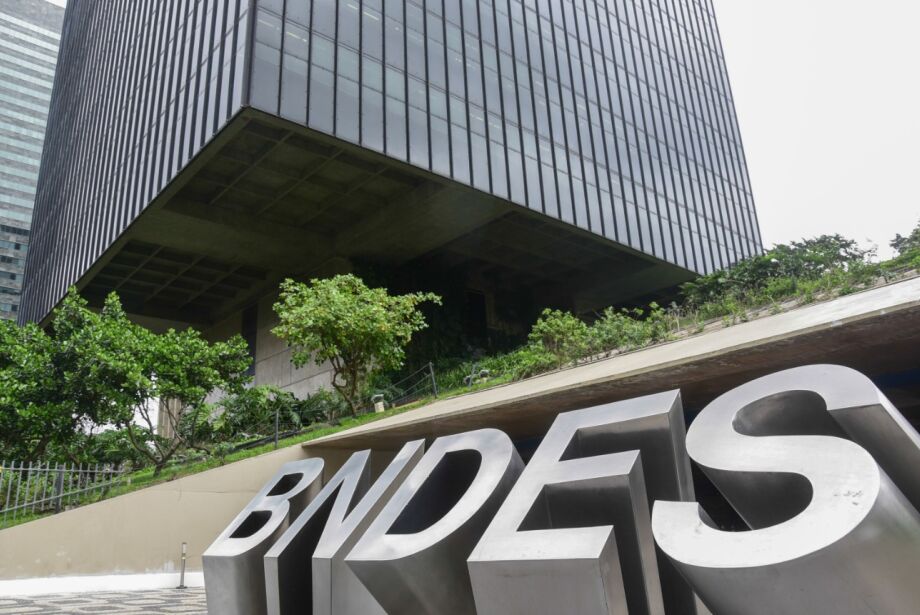 Crédito à exportação do BNDES alcança maior patamar desde 2016