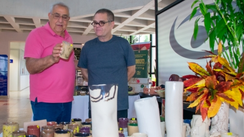 Feira de Natal do TCE-MS tem opção de presentes para toda a família