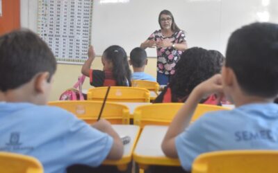 Processo seletivo aprova 11,5 mil professores temporários na Capital
