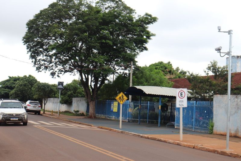 Câmeras e redutores em escolas serão integrados ao sistema “Cidade Inteligente”