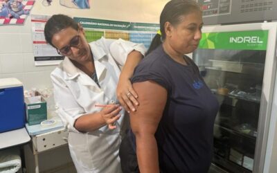 Vacinação contra dengue começa com alta procura nos postos de saúde