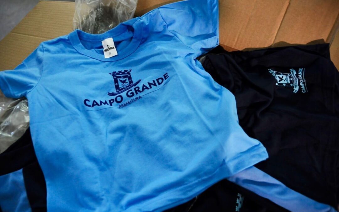 Prefeitura de Campo Grande recebe uniformes para alunos da Reme 2024