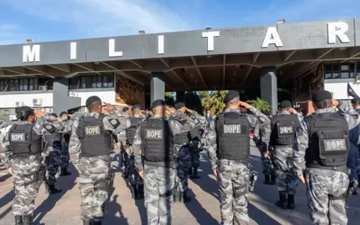 PMs do Brasil perderam 30 mil policiais em uma década