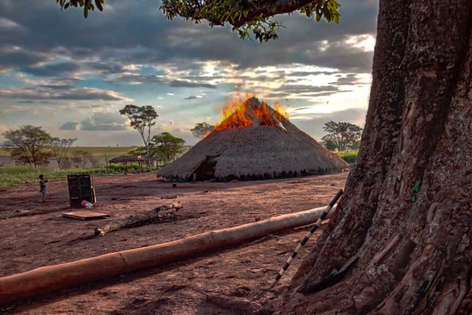 Ministério dos Povos Indígenas trata incêndio na ‘Casa de Reza’ em gabinete de crise Guarani-Kaiowá