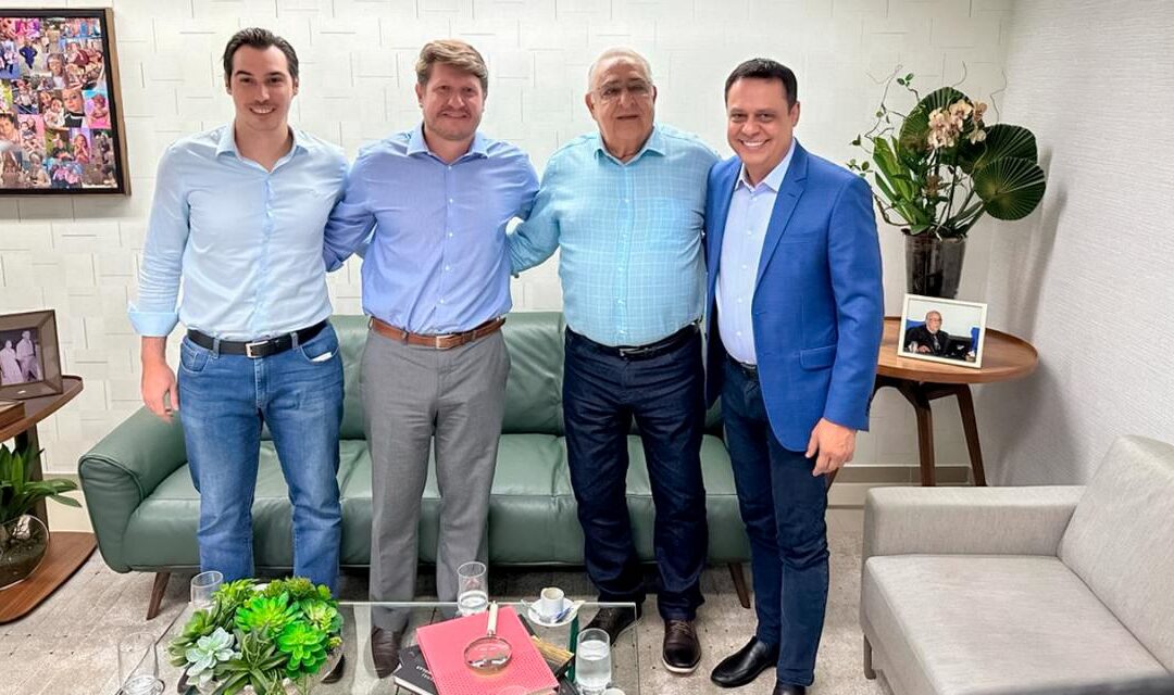 Presidente do TCE-MS recebe visita de secretários de Estado