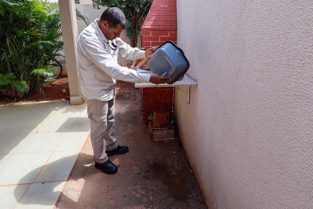 Operação contra a Dengue inspecionou 7,6 mil imóveis e eliminou mais de 300 focos do mosquito na região do Anhanduizinho