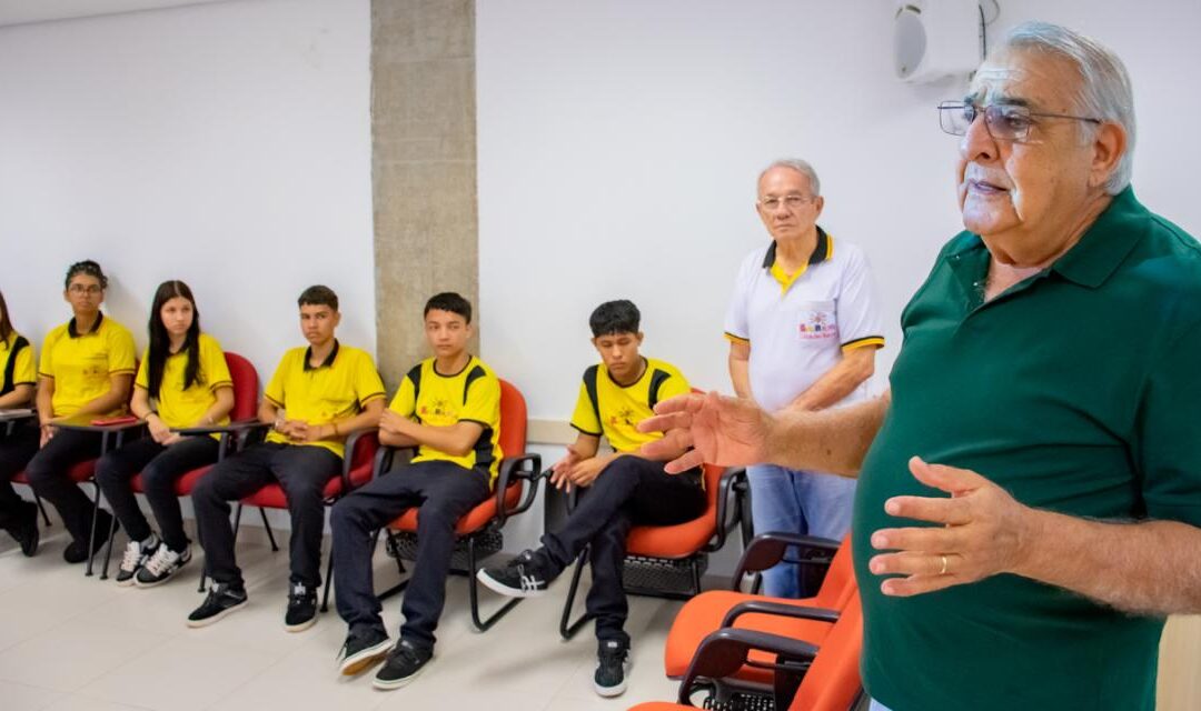 TCE-MS encerra mais uma edição do Projeto de Orientação Profissional Menor Aprendiz