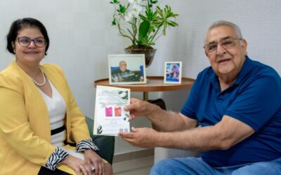 Presidente do TCE-MS recebe convite para lançamento de livro