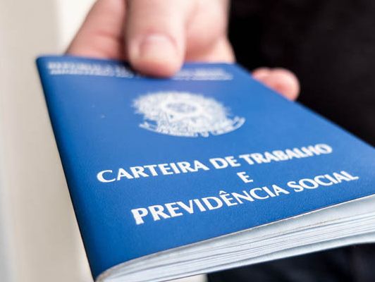 Funsat oferta 1.800 vagas de emprego em 253 empresas nesta segunda-feira (8)