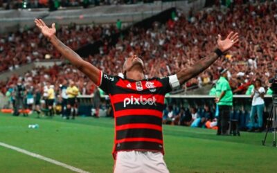 Flamengo ajusta estratégia e reserva titulares para brasileirão