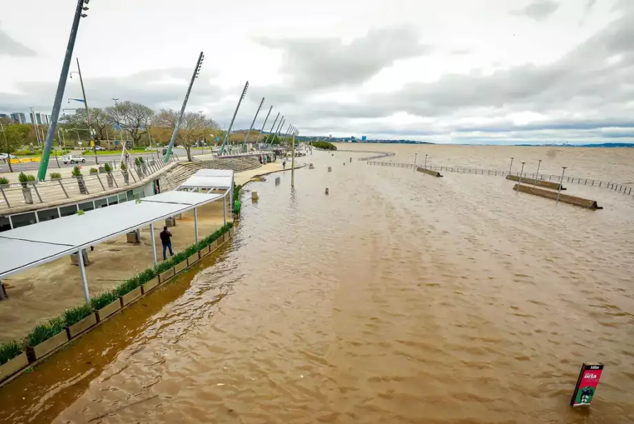 Guaíba recua 12 cm em 24h e chega a 4,43 metros neste domingo