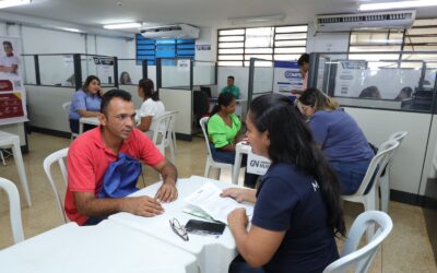 Em ação alusiva ao Dia do Trabalhador, Funsat atende população que está em busca de emprego na Capital