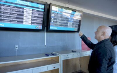 Com parceria entre Agems e Prefeitura, rodoviária recebe painéis de monitoramento