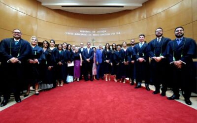 Em posse de novos defensores públicos, governador destaca desafio da inclusão