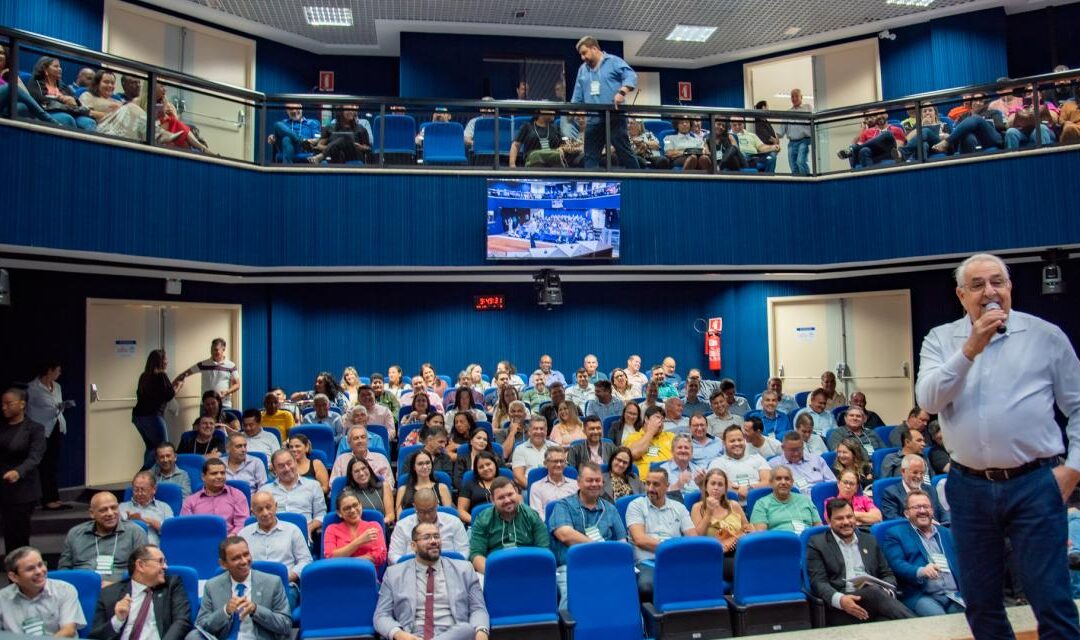 Vereadores de todo o Estado discutem políticas públicas para a primeira infância