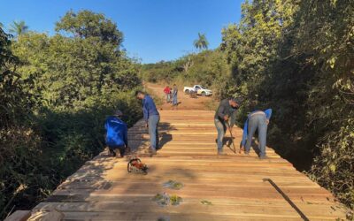 Prefeitura interdita passagem sobre o córrego Ceroula na CG-222 para reforma da ponte
