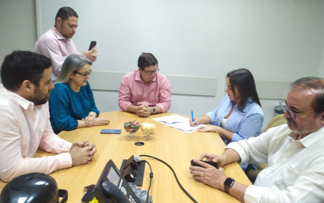 Parceria entre Prefeitura e Energisa promove a sustentabilidade e reduz custos dos serviços públicos