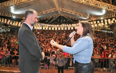 Primeiro dia do 22º Arraial de Santo Antônio lota Praça do Rádio com mais de 10 mil pessoas