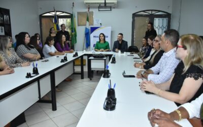 Novos membros do Conselho Municipal de Educação tomam posse para biênio