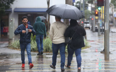 Temperatura cai a 13 graus e chuva chega na Capital