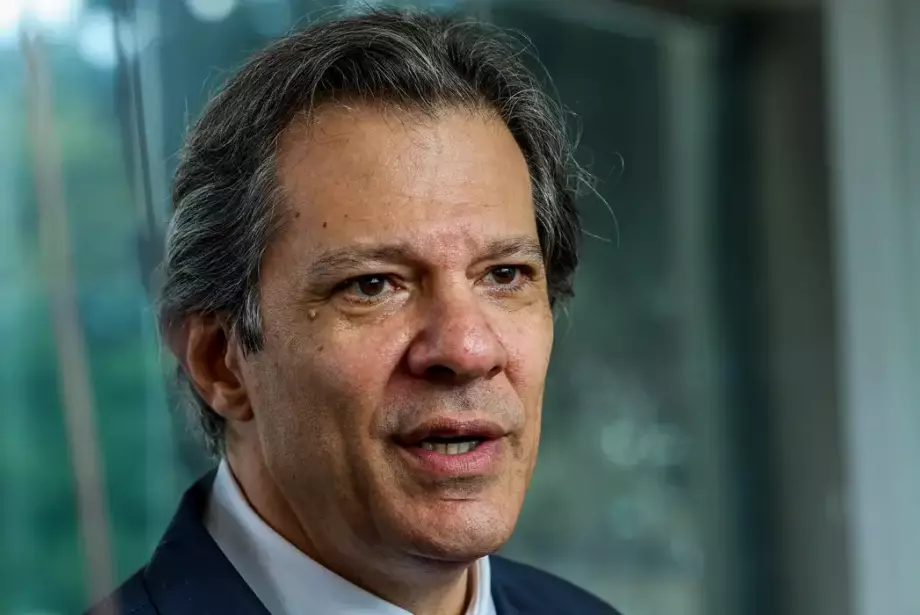 Haddad anuncia congelamento de R$ 15 bilhões em despesas para 2024