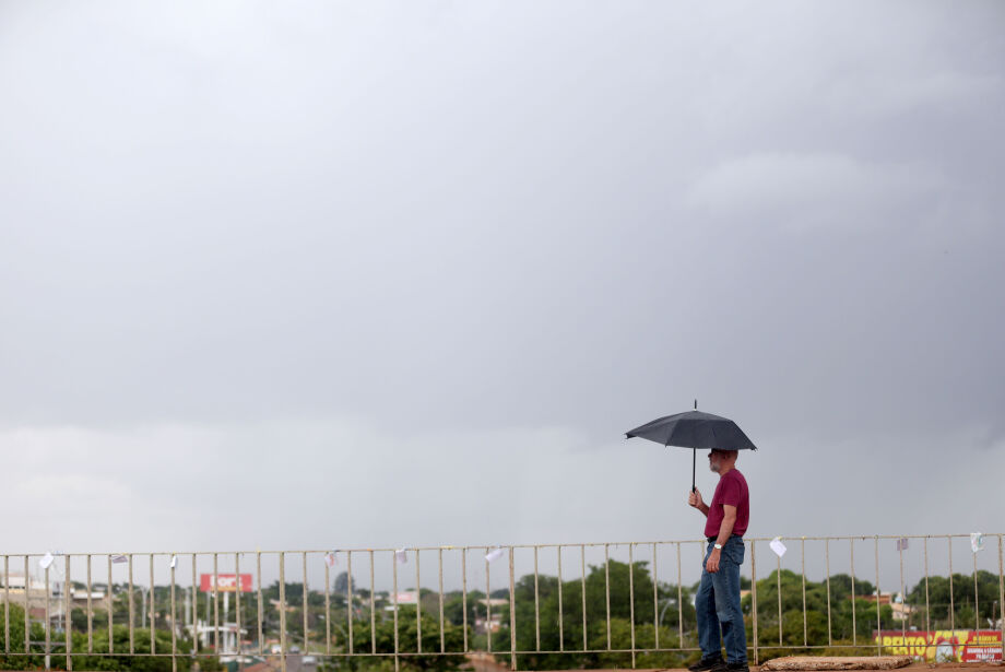 Capital fecha agosto com chuva acima da média, mas seca está longe de acabar