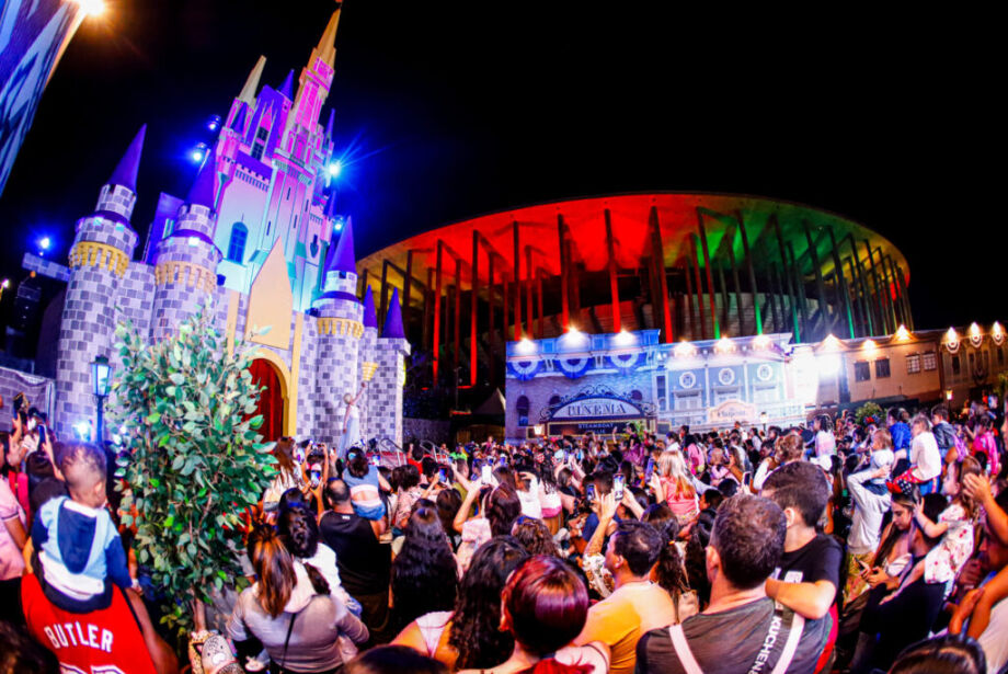 Parque da Disney custará a partir de R$ 50 e permanecerá 51 dias em Campo Grande