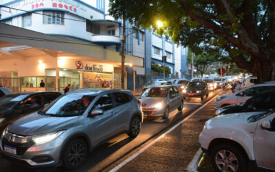 Começa o prazo para licenciamento de veículos com placas de final 9