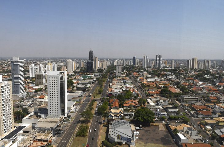 Com aproximação de frente fria, quinta-feira tem previsão de sol e aumento de nebulosidade