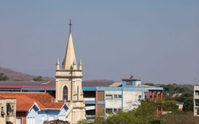 Com previsão de sol e tempo firme nesta terça-feira, céu segue acinzentado em Mato Grosso do Sul