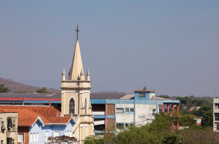 Com previsão de sol e tempo firme nesta terça-feira, céu segue acinzentado em Mato Grosso do Sul