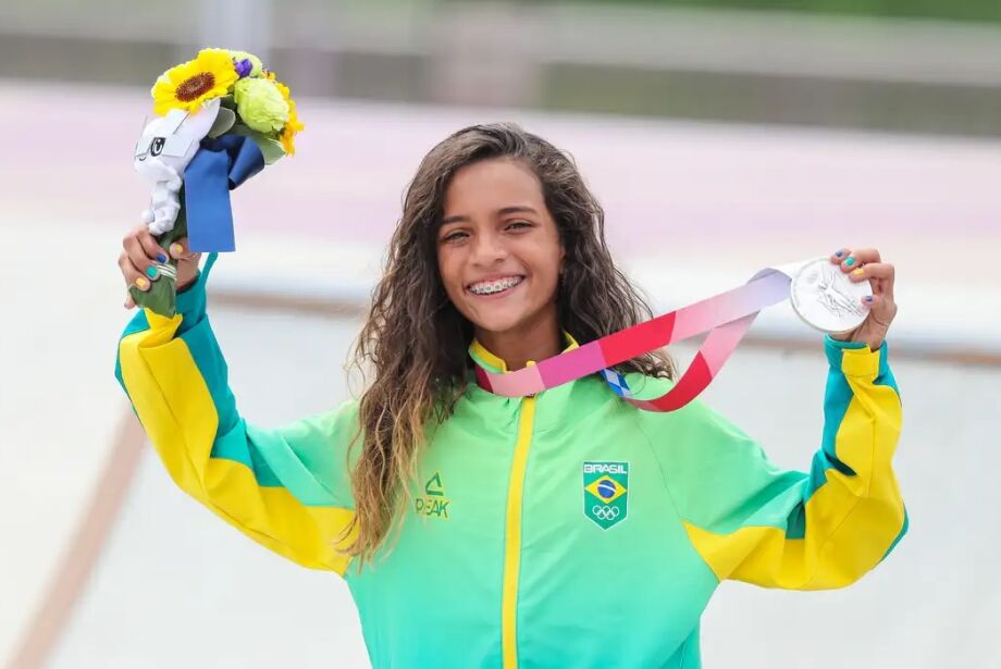 Com virada no fim, Rayssa Leal é bicampeã mundial de skate street